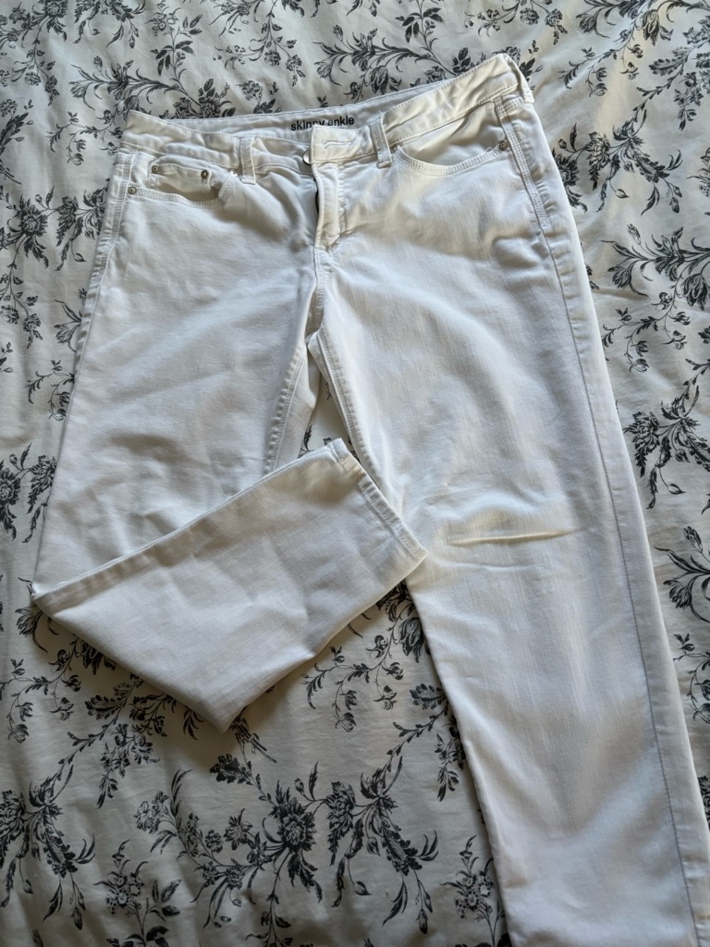 Great Sraight slim soft light Denim Jeans